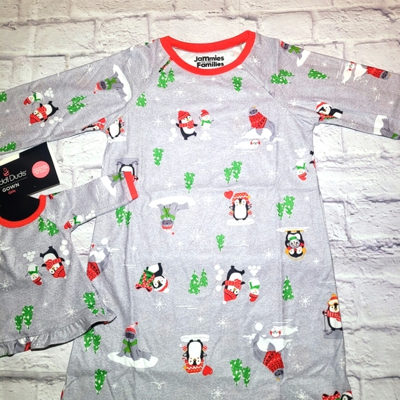 Cuddl Duds Penguin and Friends Night Gown & Doll Set - Picture 3 of 4